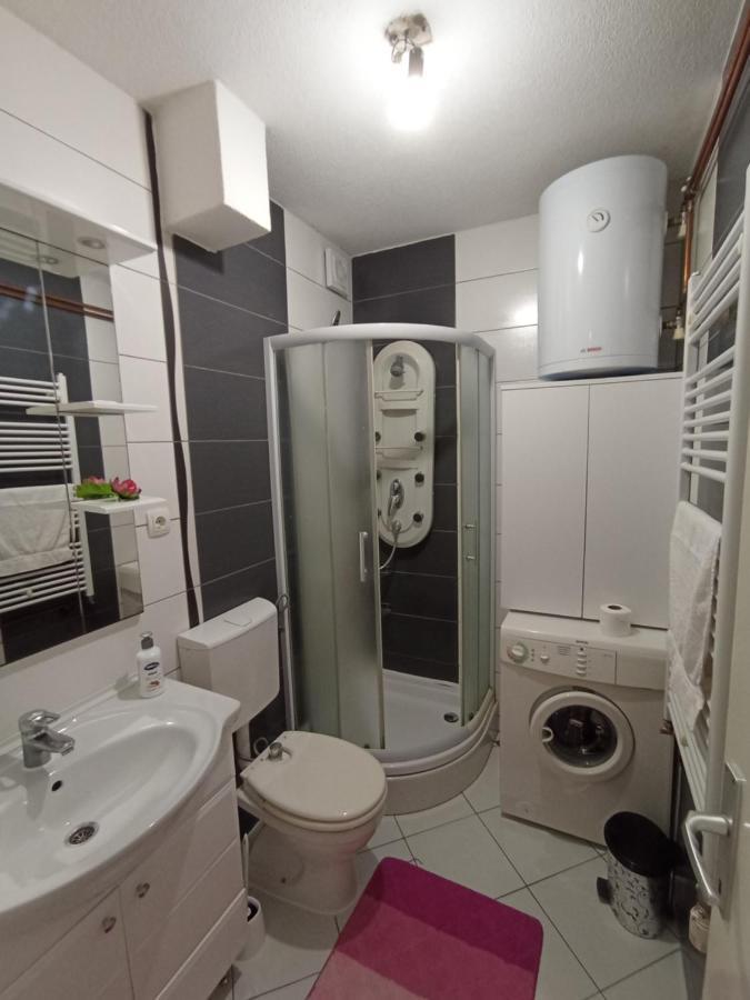 Apartman Dina Bihać Εξωτερικό φωτογραφία